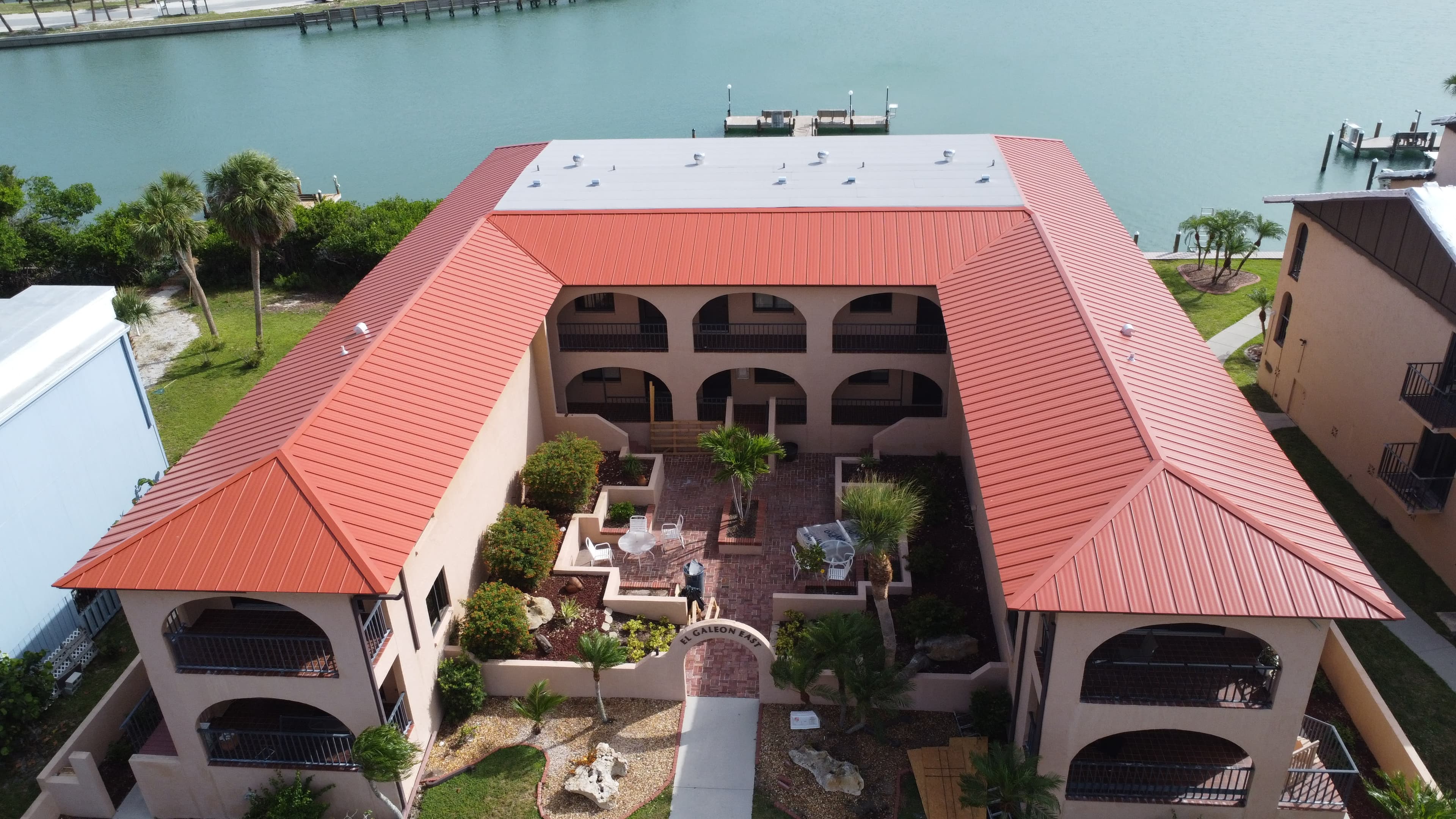 24_Gauge_Standing_Seam_Roof_Replacement_Condo_Association_yfltvh