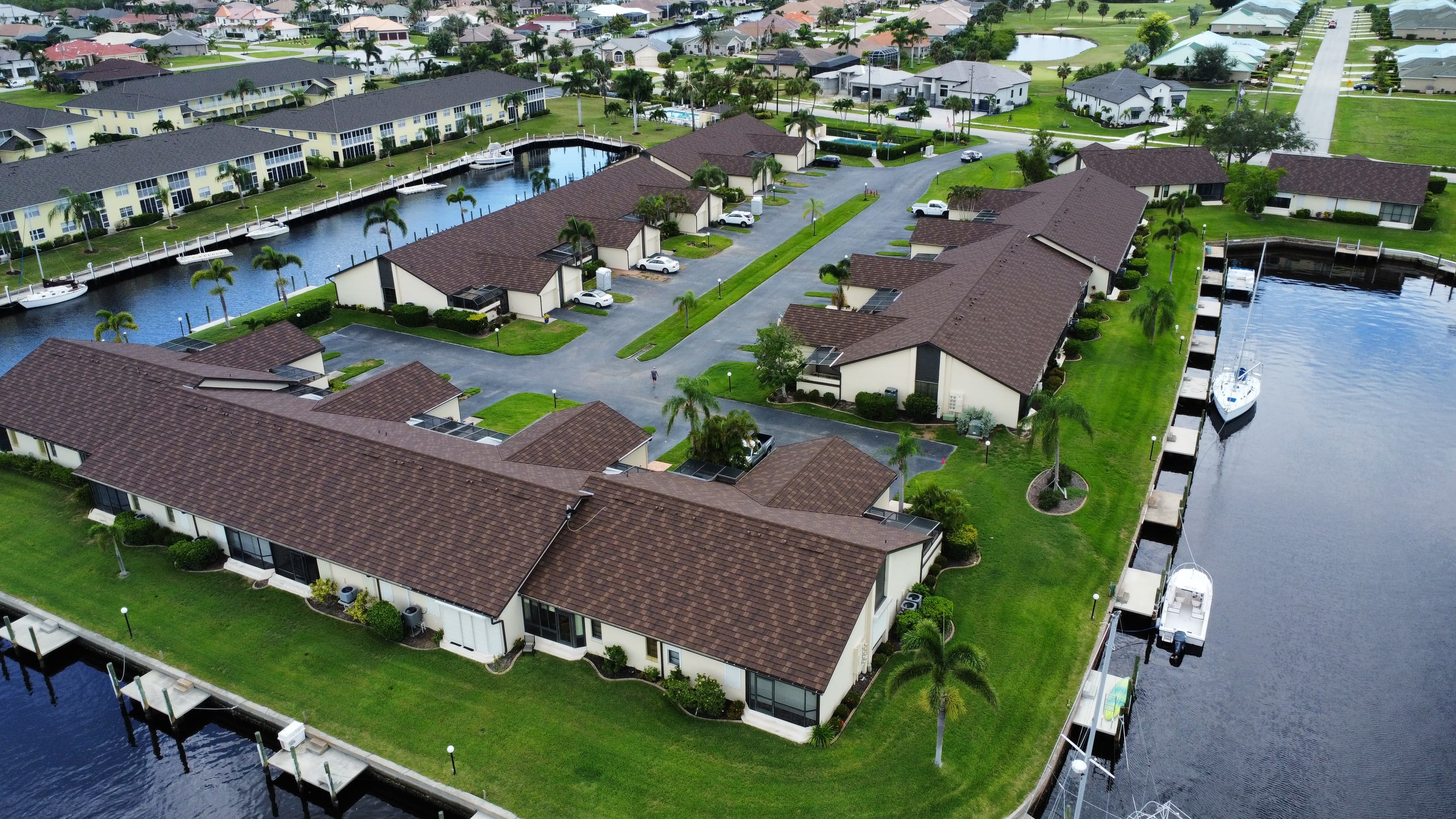 Decra_Shake_XD_Stone_Coated_Metal_Roof_Replacement_Condo_Association_vkleaf