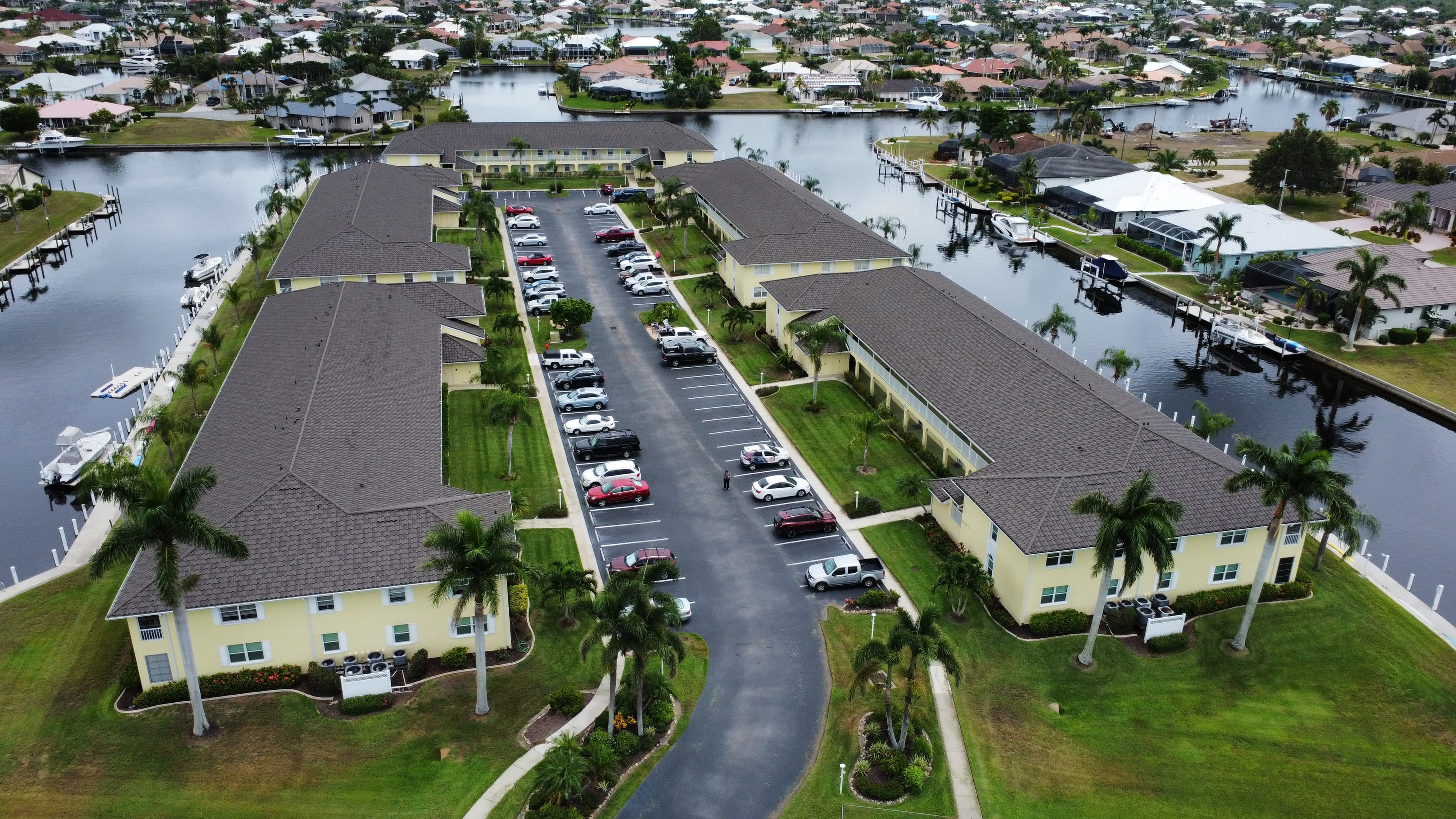 Decra_Villa_Tile_Stone_Coated_Metal_Roof_Replacement_Condo_Association_1_k1bqbv